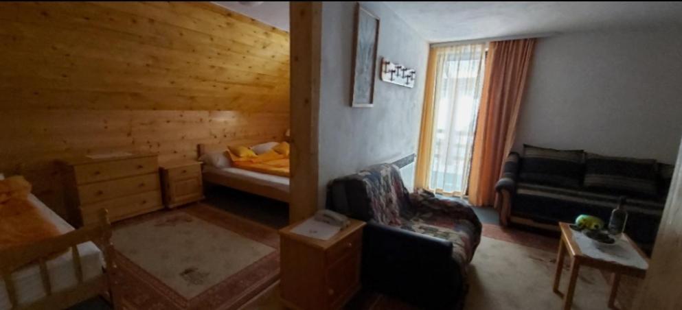 Bed And Breakfast Vila Lala Яхорина Екстер'єр фото