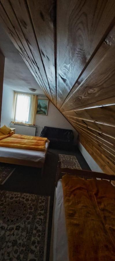 Bed And Breakfast Vila Lala Яхорина Екстер'єр фото